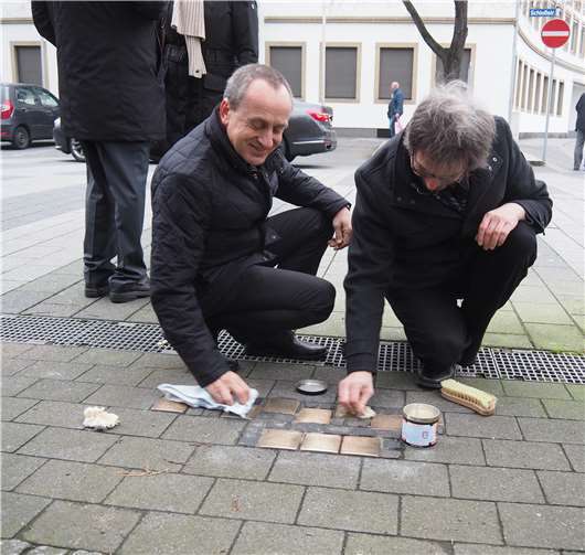 V.li. Minister Konrad Wolf und Hans-Peter Kreutz von der Christlich-jüdischen Gesellschaft.HH
