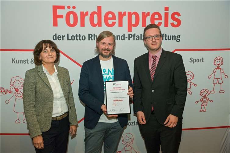 V.li. Monica Mellino (Mitglied im Vorstand der LottoStiftung), Stephan Horch, Staatssekretär Janosch Littig (Mitglied im Stiftungsrat der Lotto-Stiftung).  Foto: Lotto Rheinland-Pfalz / Seydel