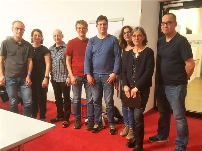 V.li. Olli Michaelis, Verena Weiden, Wolfgang Reith, Martin Mitscherling, Judith Malewski, Christiane Magiros und Eike Loesch. Foto: privat