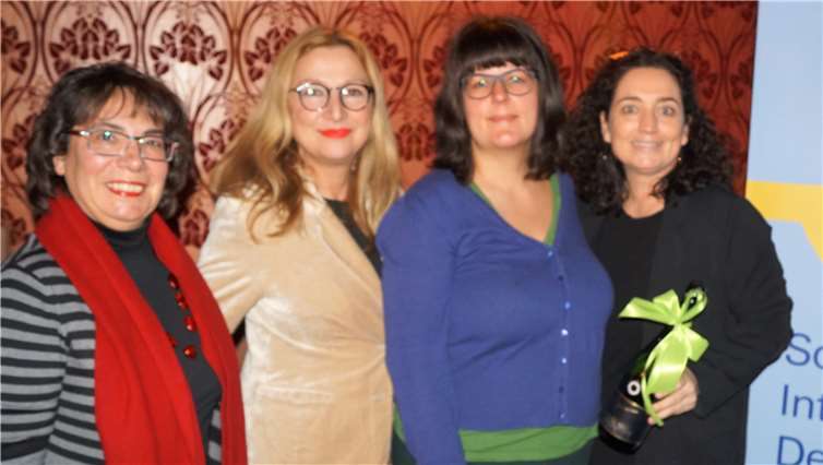 V.li. Organisatorin des „Berlinale-Ausklangs“ Frédérique Bruban mit Margrit Stärk, Jurorin des Filmpreis SI-Star, Sonja Maria Kröner Regisseurin und Preisträgerin, Petra Scherhag, Präsidentin SI-Club Koblenz.Foto: privat