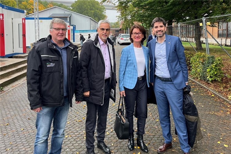 V.li. Oskar Degen, Erich Seul, Petra Schneider und Sven Teuber. Foto: P. Schneider
