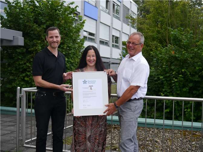 V.li. Pflegedirektor Thorsten Dörholt, stellv. Pflegedirektorin Manuela Ruhlandt und Geschäftsführer Thomas Werner.  Foto: Kerstin Güntzel