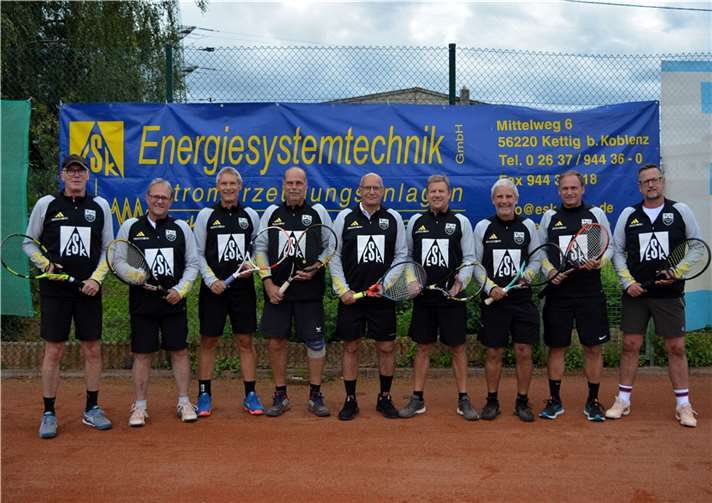 V.li. Rainer Weber, Holger Dammann, Jan Quint, Armin Zirvas, Andreas Koch, Hans-Werner Ackermann, Jürgen Koch, Horst Rünz, Dirk Prassel, es fehlen: Uwe Brakemeier und Rolf Nickenich. Foto: TuS Kettig