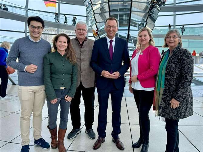 V.li. Ratsmitglieder Philip Rünz, Dr. Florence Klose, August Hollmann, Josef Oster MdB, Daniela Nowak und Martina von Berg. Foto: privat