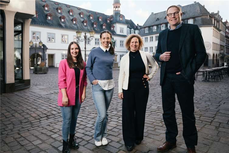 V.li. Rosa Drenckhahn, Sarah Herdam, Christiane Walther-Oeckel und Claus Hoffmann.  Foto: Fabian Burgard/© Koblenz-Stadtmarketing GmbH