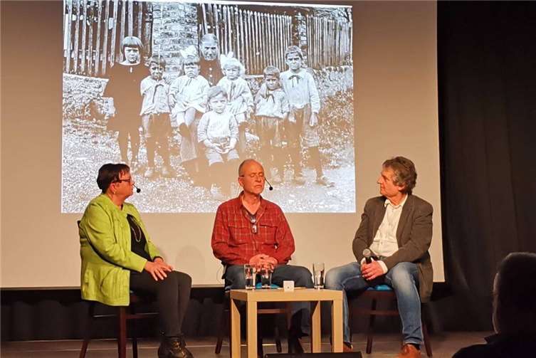 Das Erbe unserer Väter V.li. Ulrike M. Dierkes, Martin Ruthenberg, Johannes Heibel. Foto: J. Gaisbauer
