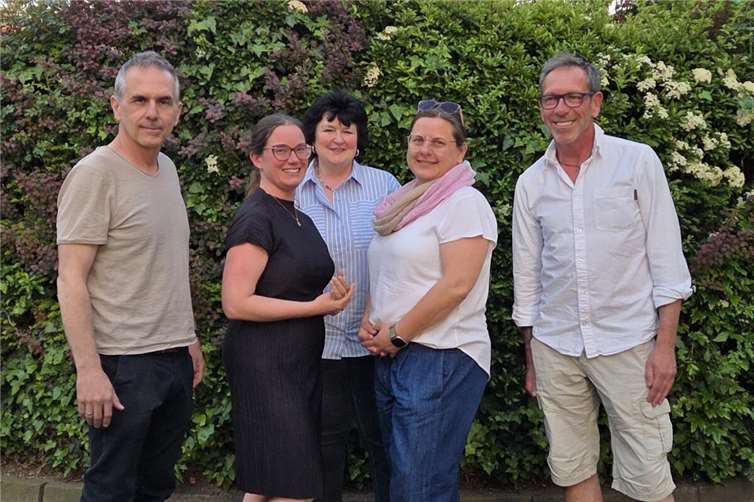 V.li. Vorsitzender Bernd Loch, stellv. Vorsitzende Julia Kübler, Beisitzerin Stefanie Wagner, Schriftführerin Anja Wilberg, Geschäftsführer Volker Dick-Colling, es fehlen die beiden Beisitzer Harald Schmitz und Rüdiger Sonntag. Foto: Jochen Wilberg