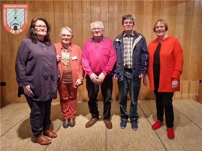 V.li. Winnie Wentzel, Waltraud Haas, Günter Schlig, Hans-Joachim Wiebel und Dorothe Meier-Grohe. Foto: Rüdiger Brennig