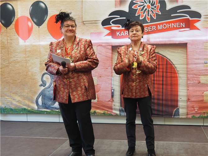 V.li. die 1. Vorsitzende Annegret Hünerfeldmit ihrer Obermöhn Monika Monath. Fotos: HH