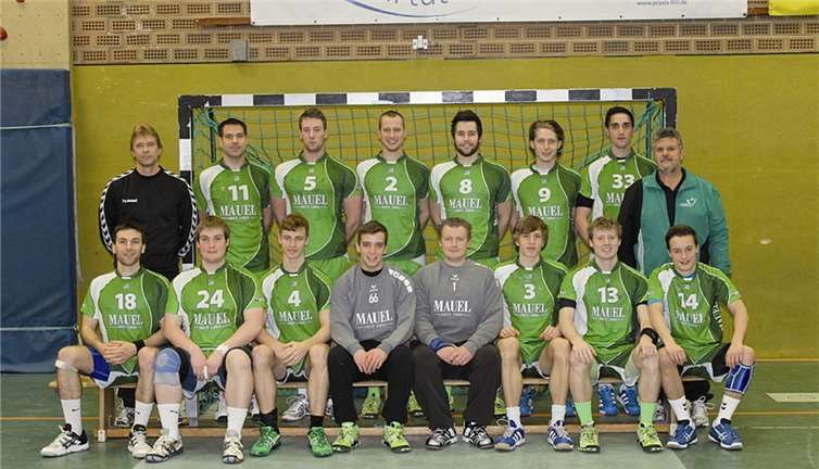 V.li. hintere Reihe: Trainer Dietmar Schwolow, Dominik Gunkel, Martin Schwarz, Mike Ribbe, Christopher Grommes, Jan Hammann, Tobias Wolff, Betreuer Peter Kolvenbach.Vordere Reihe: Grischa Arndt, Jens Fiedler, Timm Schwolow, Niklas Funke, Leon Thürnau, Rene Lönenbach, Niklas Adolph. Es fehlen: Thomas Hoffmann, Cem Sarac und Co-Trainer Holger Lidolt.