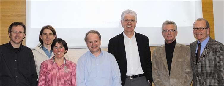 V.li. verjüngter Vorstand: Jugendwart Detlef Nenzel, Sportwart Bastian Nuhn, Schriftführerin Helene Behr, zweiter Vorsitzender Klaus Deselaers, Erster Vorsitzender Wolf-Ulrich Scherhag, Kassenwart Jörg Salewski, Pressewart K. Gunter v. Kajdacsy, Sozialwartin Mechthild v. Kajdacsy (ohne Foto). privat