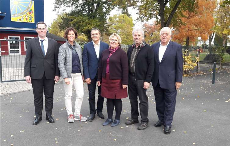 (V.li.n.re.): Dr. Frank Gondert, Beate Deres, Norbert Heidgen, Gabriele Hermann-Lersch, Günter Uhlmann und Guido Ernst. privat
