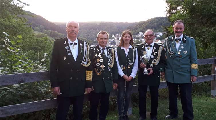 V.li.n.re. Gerd Greßler, Hendryk Immisch, Bianca Greßler, Hans Werner Schneider und Hilmar Butz. Foto: privat