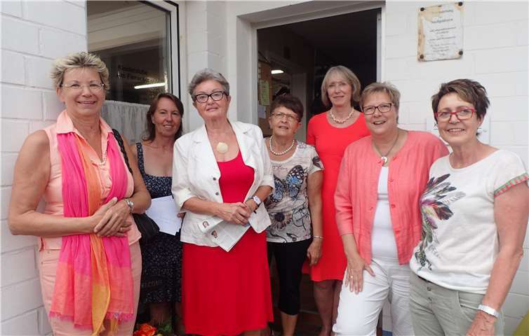 (V.li.n.re.): Martina Unger, Ursula Fuß, Edith Klein, Margret Esch, Evelyn Schnabel, Petra Kalkbrenner und Brigitte Donie. privat