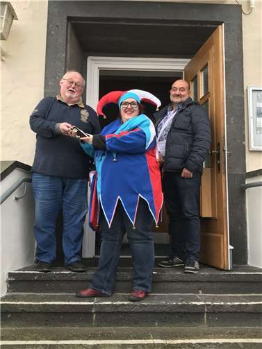 V.l.n.r Bürgermeister Düber; 1.Vors. DCV Uli Burchards; Beigeordneter Prochnow.  Copyright: DCV; Fotograf: Punke