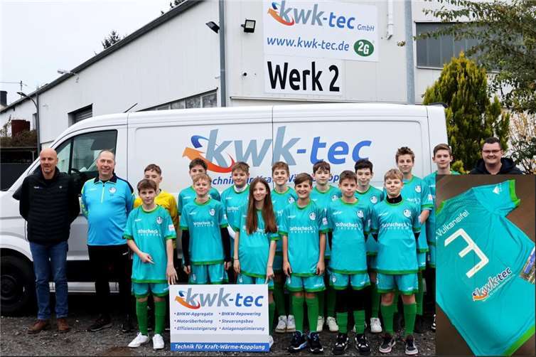 V.l.n.r.: Daniel Friedrich, Gerhard Frank, Kinder JSG, Eric Welsch.Foto: privat