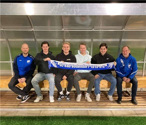 (V.l.n.r.:) Enric Pacholek (Abteilungsleiter Senioren), Leon Wagneder, Leo Welter, Tim Hemmer, Maik Schäfer und Lutz Baumann (Vorsitzender). Foto: privat