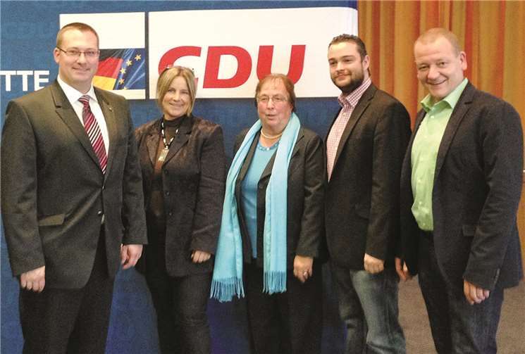 (V.l.n.r.): Gino Gilles, Claudia Schneider, Christa Gügel, Torsten Welling und Gerd Klasen.