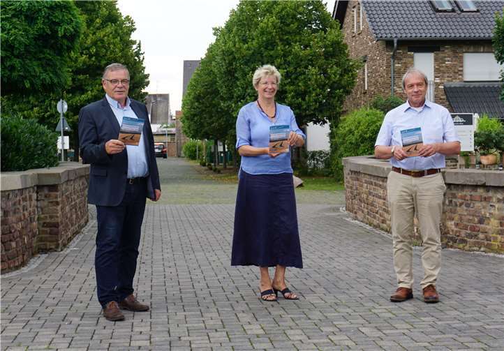 V.l.n.r.: Hanns Christian Wagner, Fraktionsvorsitzender, Martina Unger, Geschäftsführerin CDU Gemeindeverband Swisttal, Bernd-O. Großmann, stv. CDU Gemeindeverbandsvorsitzender Swisttal.Foto: privat