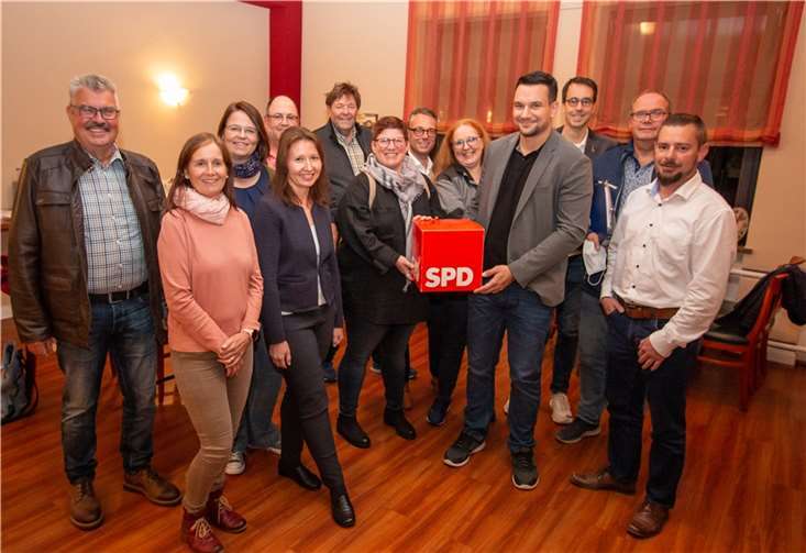 Vlnr: Hans Peter Ammel, Christine Bergmann, Jutta Neideck, Ralf Kraut, Natalia Reimer-Gutsch, Helmut Selig, Silvia Bömerich-Mintgen, Thomas Schneider, Bibiana Koch-Mittler, Christian Welsch, Daniel Vordemvenne, Frank Furch, Andreas Abel.Foto: privat