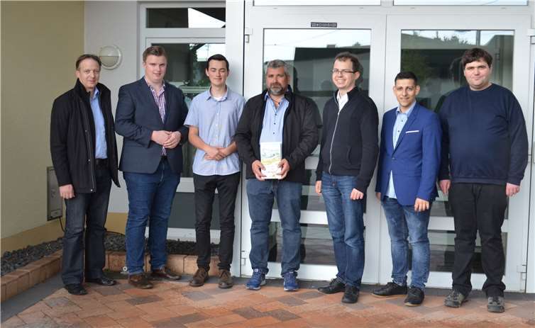 V.l.n.r.: Horst Hohn, Luca Dötsch, Gero Strobel, Robert Ollig, David Kubis, Evanggelos Pechlivanidis, Christian Schneider. Foto: Junge Union Maifeld