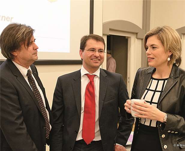 V.l.n.r.: Lions Clubpräsident Christoph Werner, WHU Rektor Prof. Dr. Markus Rudolf begrüßten die Landesvorsitzende der rheinland-pfälzischen CDU Julia Klöckner.M.Brand/focus-Vallendar.de