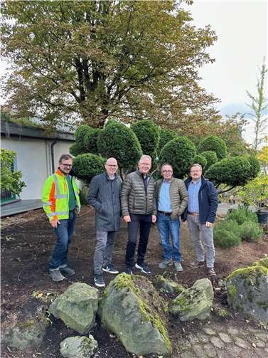 V.l.n.r.: Lucas Hermann, Hauptgeschäftsführer des BDB Markus Guhl, Bundestagabgeordneter Erwin Rüddel, Inhaber Bernd Hermann und Geschäftsführer des Landesverbandes des BDB Rheinland-Pfalz Hans Schwinn.  Foto: Büro Erwin Rüddel MdB