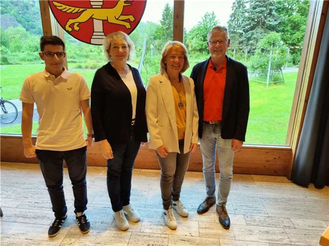 V.l.n.r.: Lukas Preußner, Andrea Georgi, Erste Beigeordnete Rita Höppner, Jürgen Walbröl.  Foto: CDU Stadtverband Remagen
