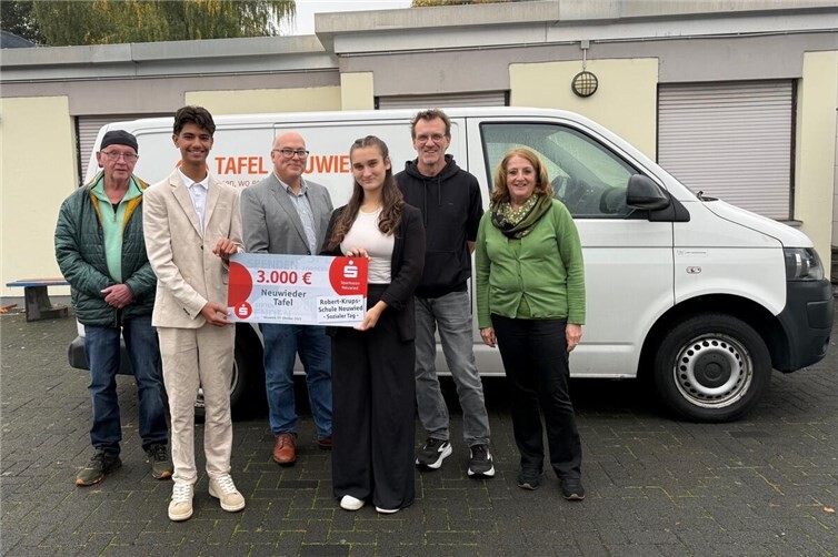 V.l.n.r.: Markus Oehlschläger, Karim Zaabi, Peter Kowalenko, Rejhana Murseli, Sascha Schleich und Elisabeth Adrian.  Foto: privat