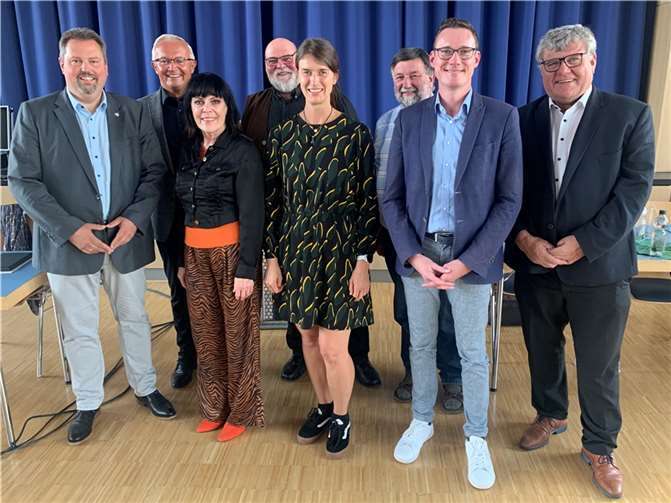 V.l.n.r.: Michael Christ, Achim Hallerbach, Petra Jonas, Ulrich Schreiber, Susanne Haller, Udo Franz, Jörg Röder, Michael Mahler  Foto: