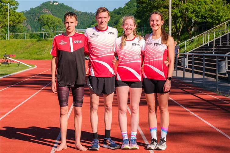 V.l.n.r.: Moritz Blank, Jannik van Beek, Verena van Beek und Carolin Endres überzeugten bei den LVRR-Regionsmeisterschaften in Bad Ems mit starken Leistungen über 1.500 Meter.  Foto: Christoph Blank