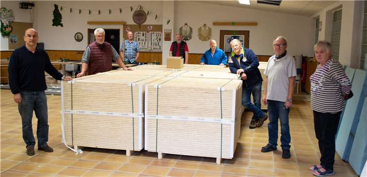 V.l.n.r.: Olaf Baunack (Vorsitzender), Peter Kunst, Marcus Spranz, Jürgen Willershausen, Michael Burgfeld, Hubert Fischer, Arthur und Ulrike Schmitzer. Foto: SG St. Seb. Montabaur