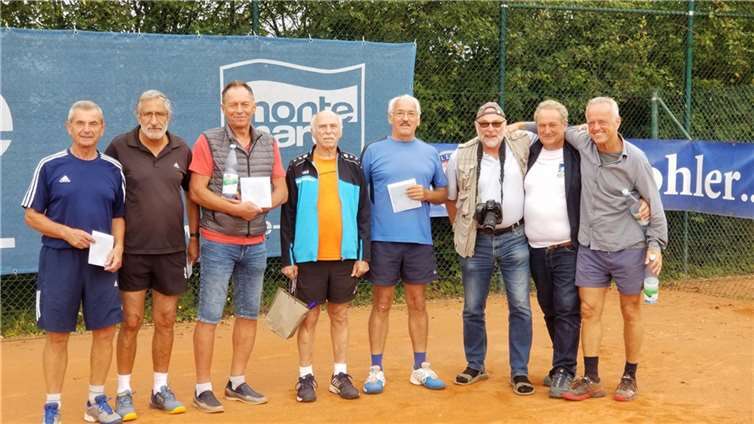 V.l.n.r.: Peter Buhr, Kurt Hein, Janos Gulyas, Bernd Kaul, Erwin Thelen, Robert Riethmüller, Paul Preis, Ditmar Talanow.Fotos: privat