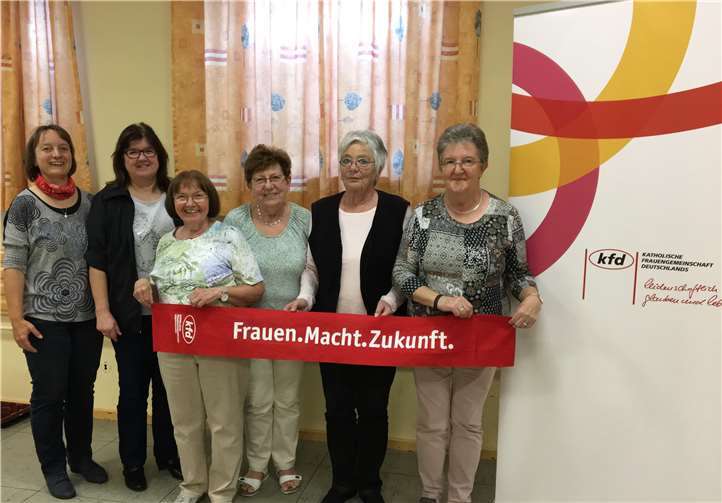 V.l.n.r.: Petra Frey, Waltraud Terstegen, Erika Salz, Maria Opper, Elfriede Müller, Elisabeth Christmann. Privat
