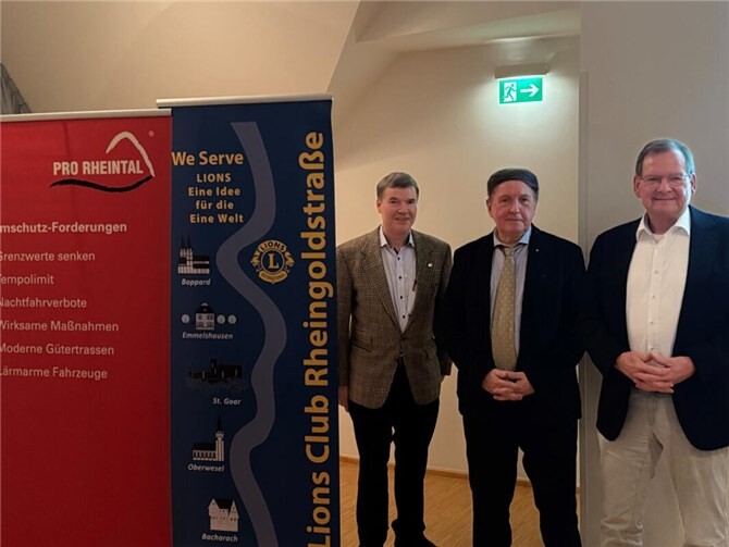 V.l.n.r. Präsident des Lions Clubs Rheingoldstraße, Alexander Humke, Frank Gross und Prof. Thomas Münzel. Foto: Pro Rheintal