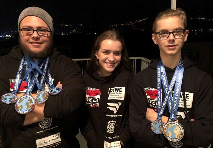 (V.l.n.r.): Sam, Jana und Gianluca.Privat