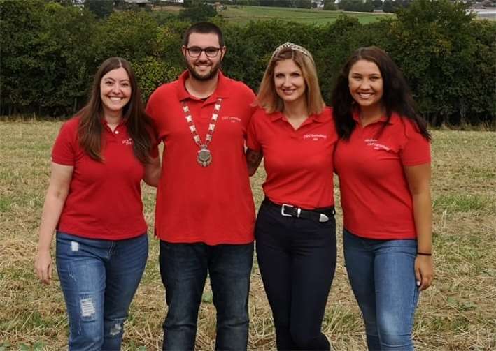 V.l.n.r. Sarah Schneider, Marco Schneider, Lisa Fendt, Marie Kurtenbach. Foto: privat