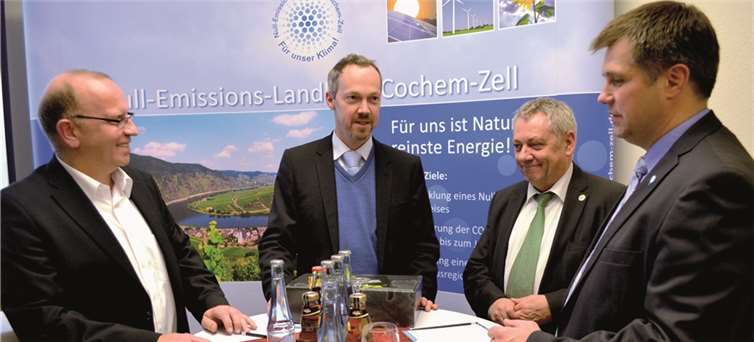 V.l.n.r.: Thomas Brost, Prof. Dr. Oliver Türk, Landrat Manfred Schnur und Dirk Willing . privat