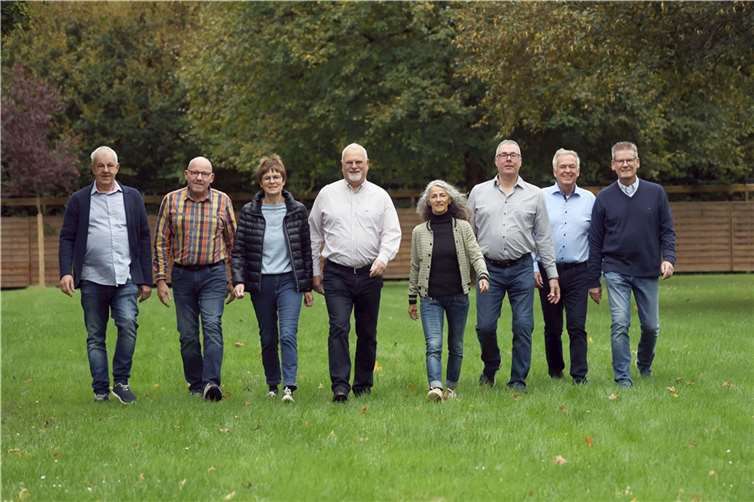 V.l.n.r.: Thomas Meurer, Thomas Fleischer, Elke Heß-Klare, Rolf Löhmar, Nicole Mehlbreuer, Axel Stern, Georg Klare und Hans Dieter Funk  Foto: FWG Oberbieber