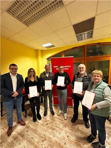 V.l.n.r.: Vorsitzender Dominik Pretz, der Alexandra Splettstößer, Hans-Günther Rasch, Rüdiger Roth, Karl-Rudolf wie auch Edeltrud Goergen für ihre langjährige Mitgliedschaft ehren konnte.  Foto: SPD OV Bendorf