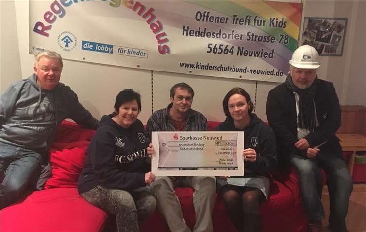 (V.l.n.r.): Vorstandsmitglieder Gunter Jung, Doris Schiele, Marc Stehle - DKSB, Anke Jänsch, Ferhat Cato. privat