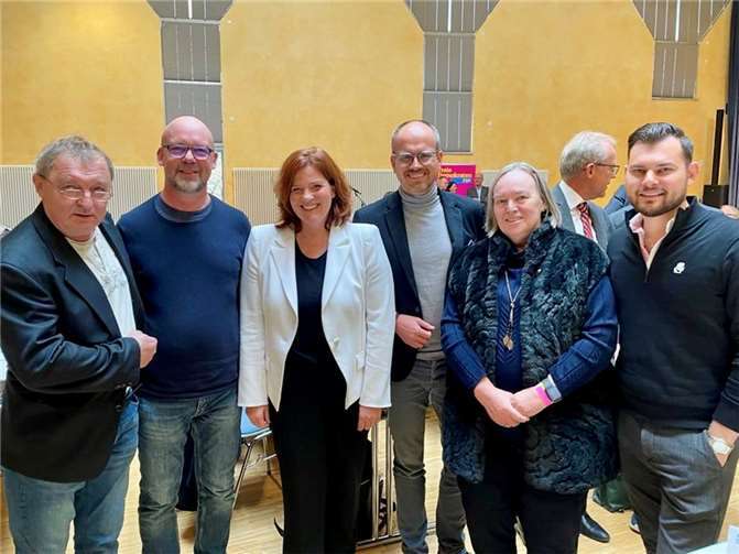 V.l.n.r.: Waldemar Bondza, Jochen Müller, Sandra Weeser, Philipp Amberg, Susanna Henn und Sebastian Nelles  Foto: privat