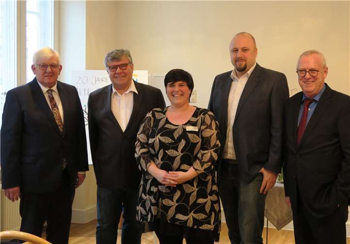 (V.l.n.r.) Wolfgang Schön, Michael Mahlert, Nadine Grünewald, Tobias Zejewski, Fredi Winter.privat