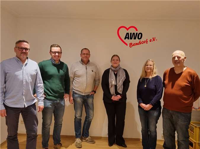 V.l.n.r. sind Rüdiger Roth, Dominik Pretz, Jens Peuser, Sabine Letschert, Elvira und Rainer Wagner zu sehen. Es fehlen: Jannik Götte, Christoph Mohr und Björn Kuppler. Foto: AWO OV Bendorf
