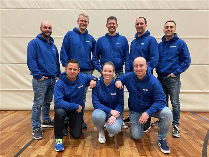 V.l.o. nach r.u.: Florian Nikenich, Dennis Mohrs, Oliver Dötsch, Max Nikenich, Dennis Bengel, Marco Schmidt, Franziska Emmerich und Mathias Gremm.Foto: privat