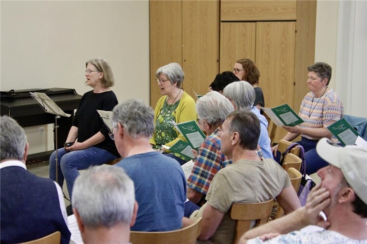 Vocale Plaidt bei einer Chorprobe im Plaidter Pfarrheim