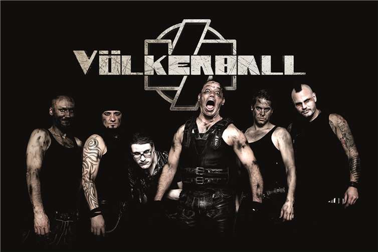 Völkerball gibt am 29. Juli ein Konzert am Festgelände in der Brauerstraße in Mendig.  Quelle: VG Mendig