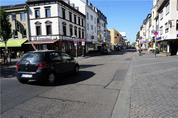 Völlig unstrittig dagegen sind die Ausgaben für die Erneuerung der Schlossstraße. Die baulichen Maßnahmen in der Innenstadt begrüßten alle Fraktionen.