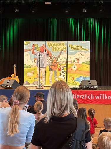 Volker Rosin gastierte mit einem Familienkonzert in der Laacher See-Halle.