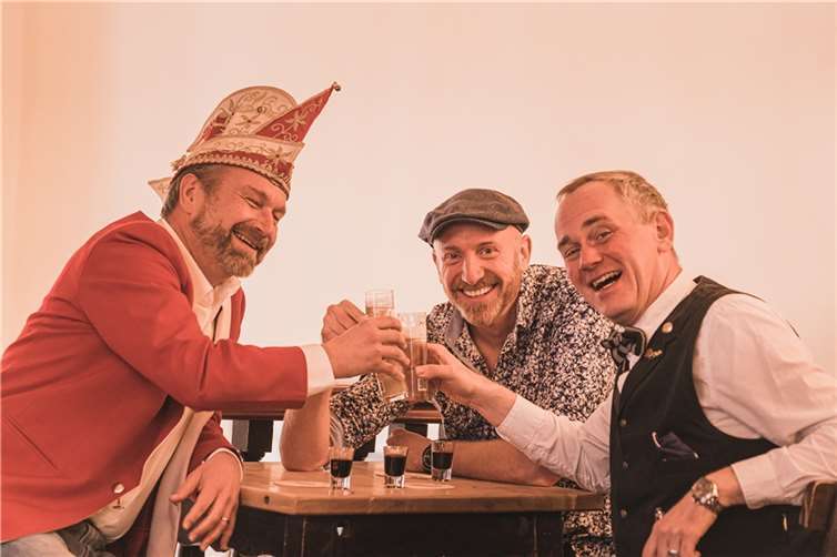 Volker Weininger (Der Sitzungspräsident), Martin Schopps und JP Weber.  Quelle: Gambrinuskomitee